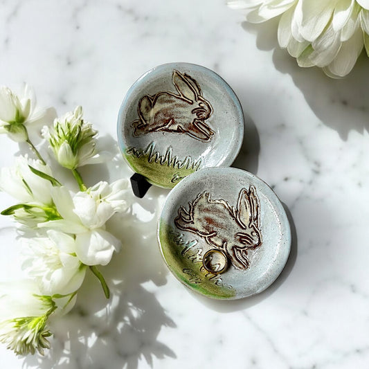 Ring Dish Bunny Antique White w/Brown Bunny