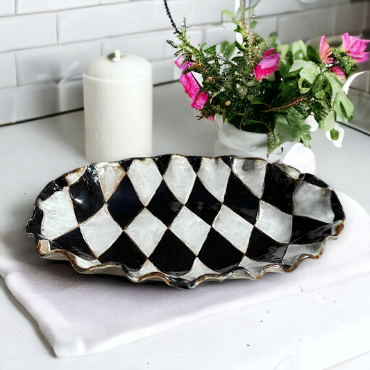 Lizzy Veronica B/W Harlequin Large