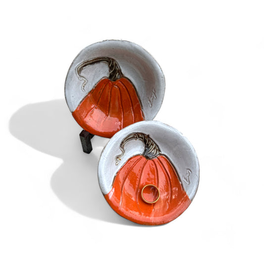 Ring Dish Pumpkin Orange 4"