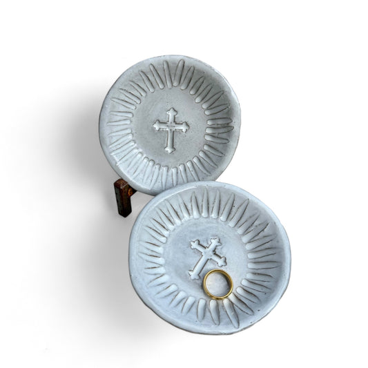 Ring Dish w/Cross Blurred Lines