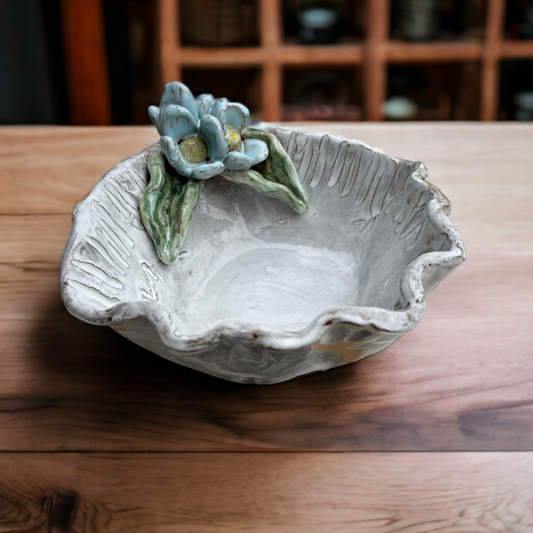 Corner Dip Bowl Blue Flowers