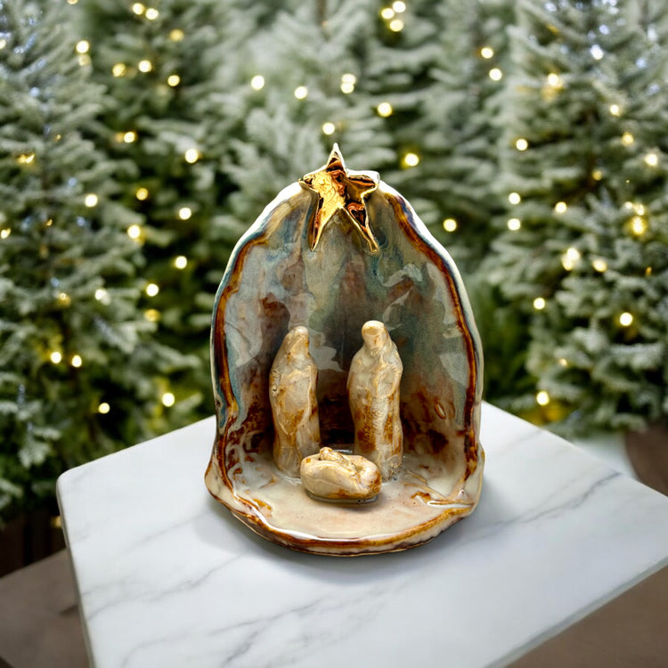 Nativity Scene w/22K Gold Star High Country Small