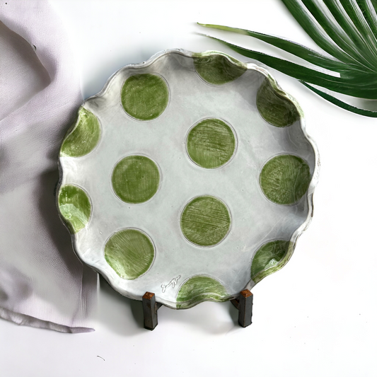 Round Serving Tray Green Dots, Antique White