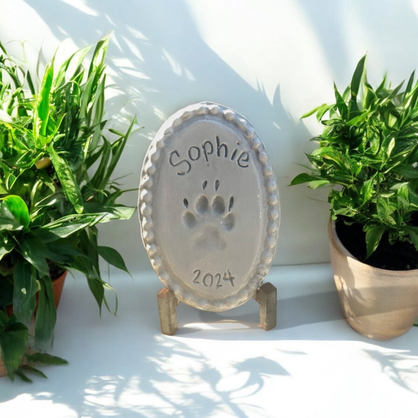 Paw Print Small Dog w/Handwritten Name, Year
