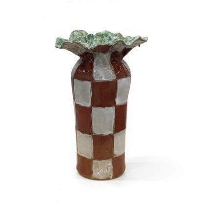 Vase 10" X 7" SAK Vase Red/W Checkerboard w/24K Gold Luster Rim