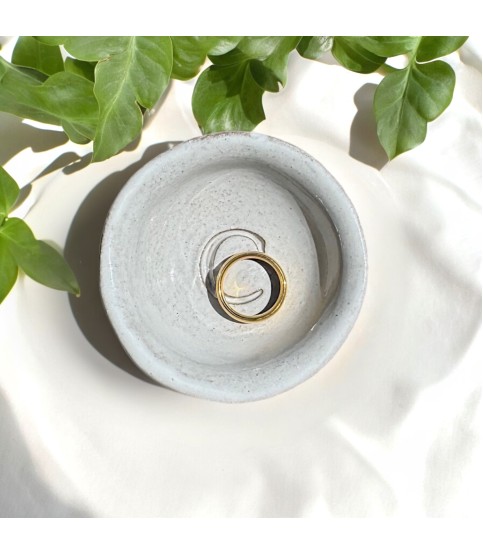 Mini Ring Dish w/Initial Antique White 2"