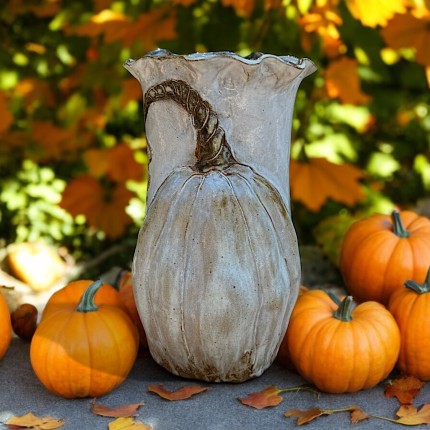 Vase 10" X 7" Pumpkin Antique White