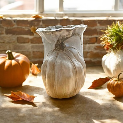 Vase 7" X 6" Pumpkin Antique White