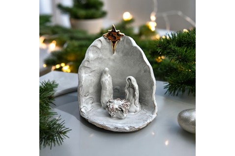 Nativity Antique White w/22K Gold Star Medium